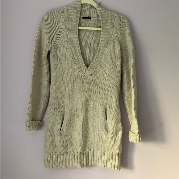 Long v neck heavy sweater made in Italy - Picture 1 of 5